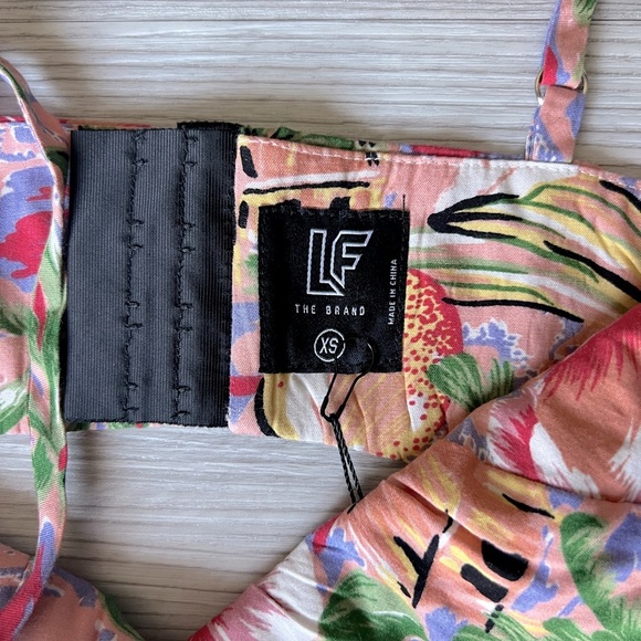 LF tropical print crop top size XS NWT - Picture 7 of 16